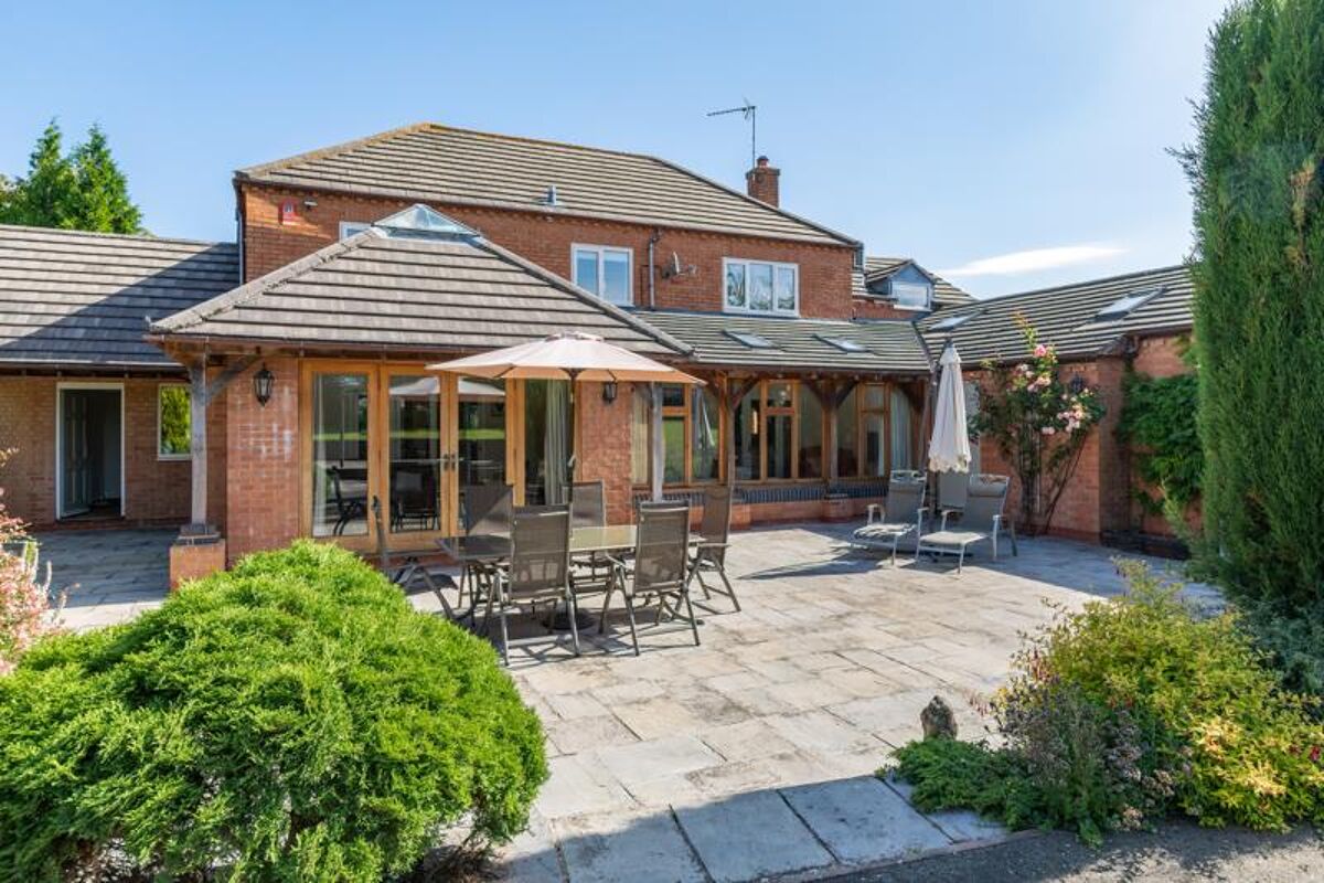 house for sale in Chapel Street, Wellesbourne, Warwick, Warwickshire