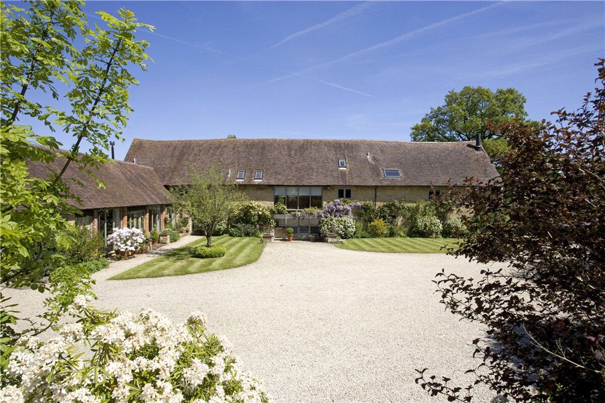 barn conversion for sale in Long Compton, ShipstonOnStour