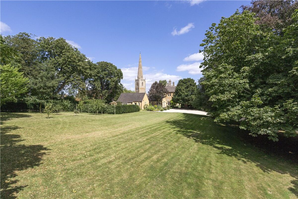 house for sale in Tredington, ShipstononStour, Warwickshire, CV36