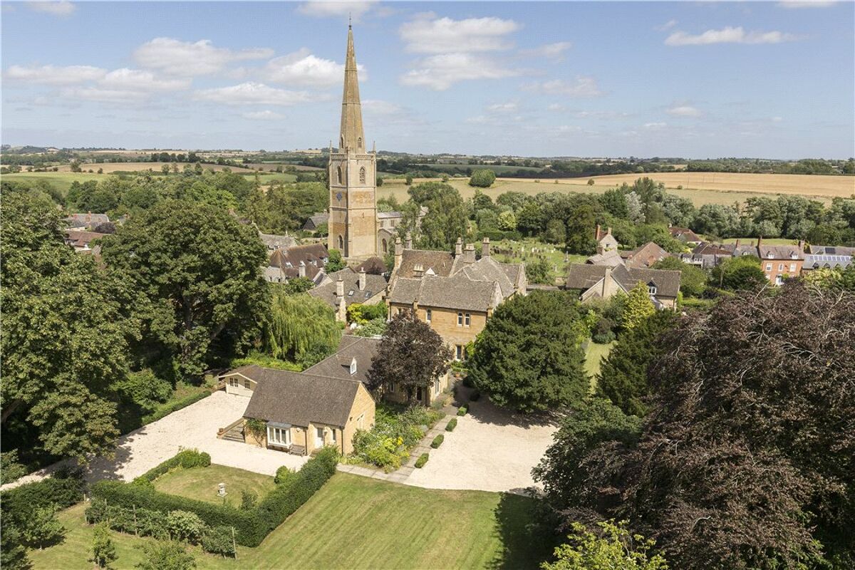 house for sale in Tredington, ShipstononStour, Warwickshire, CV36 STR120376 Knight Frank