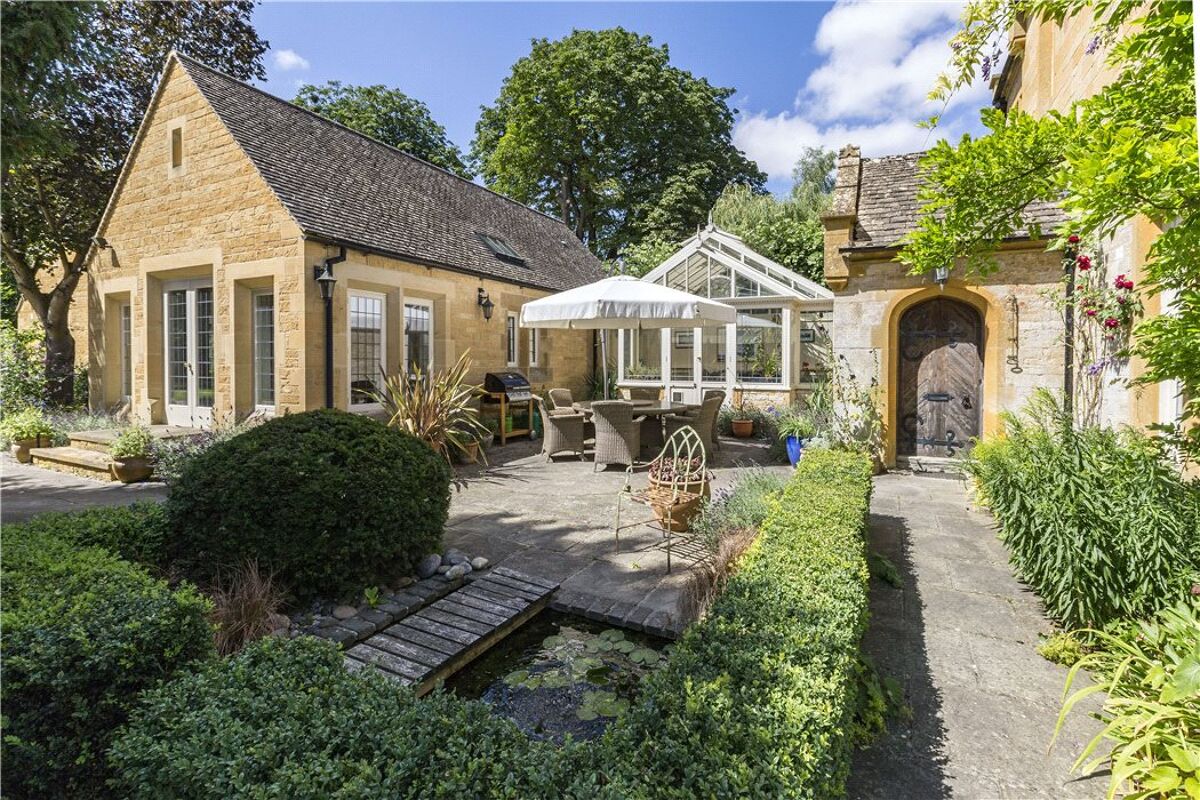 house for sale in Tredington, ShipstononStour, Warwickshire, CV36