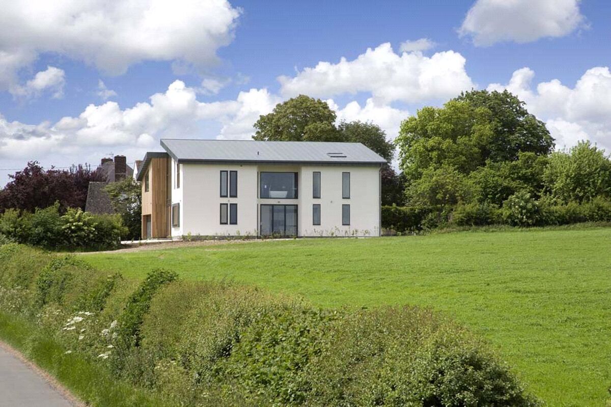 house for sale in Luddington, StratforduponAvon, Warwickshire, CV37