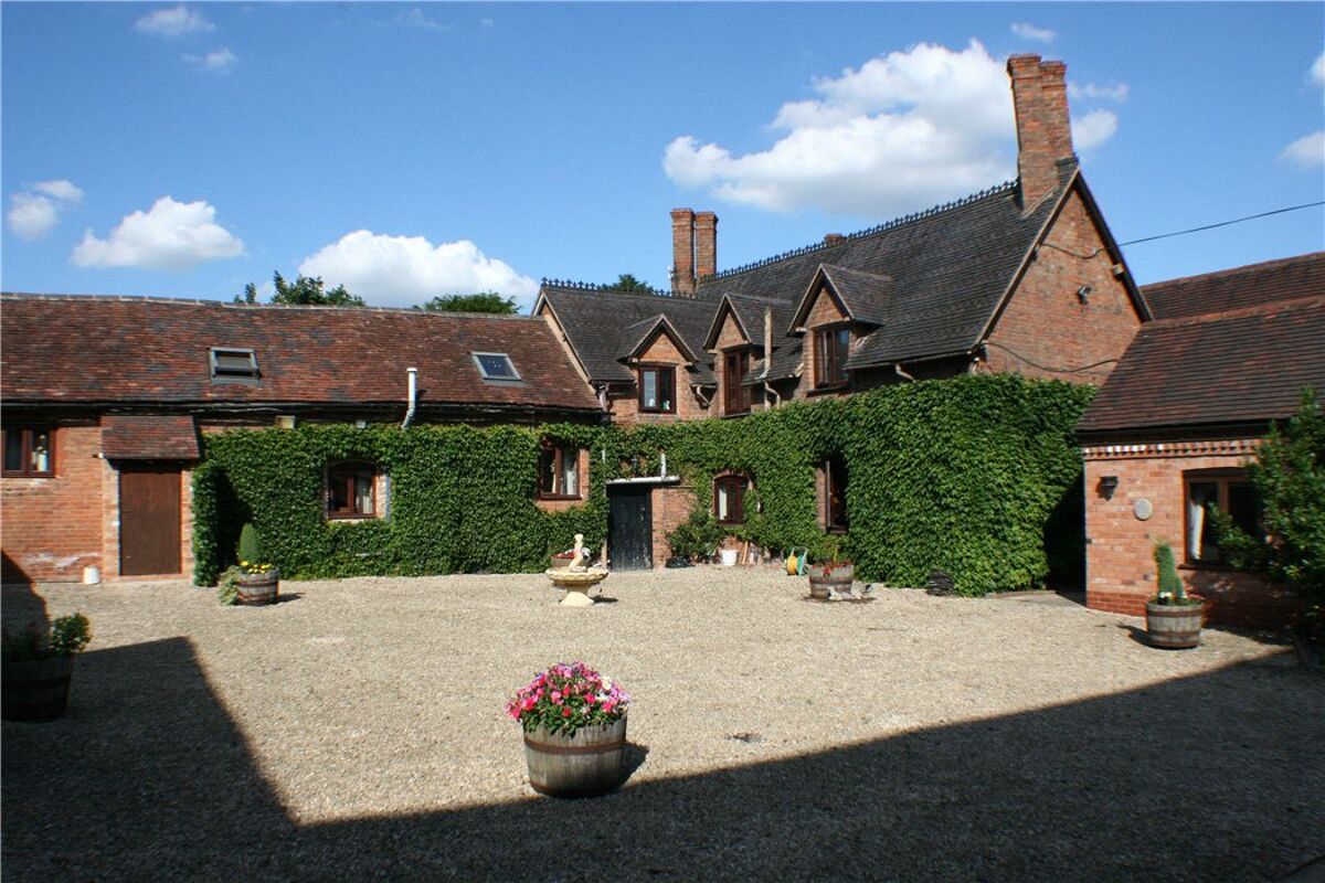 house for sale in Kings Lane, Snitterfield, StratforduponAvon