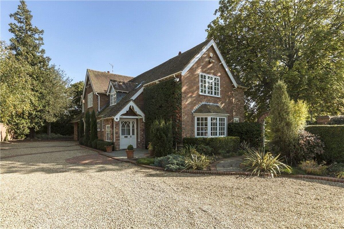 house for sale in Leamington Road, Long Itchington, Southam