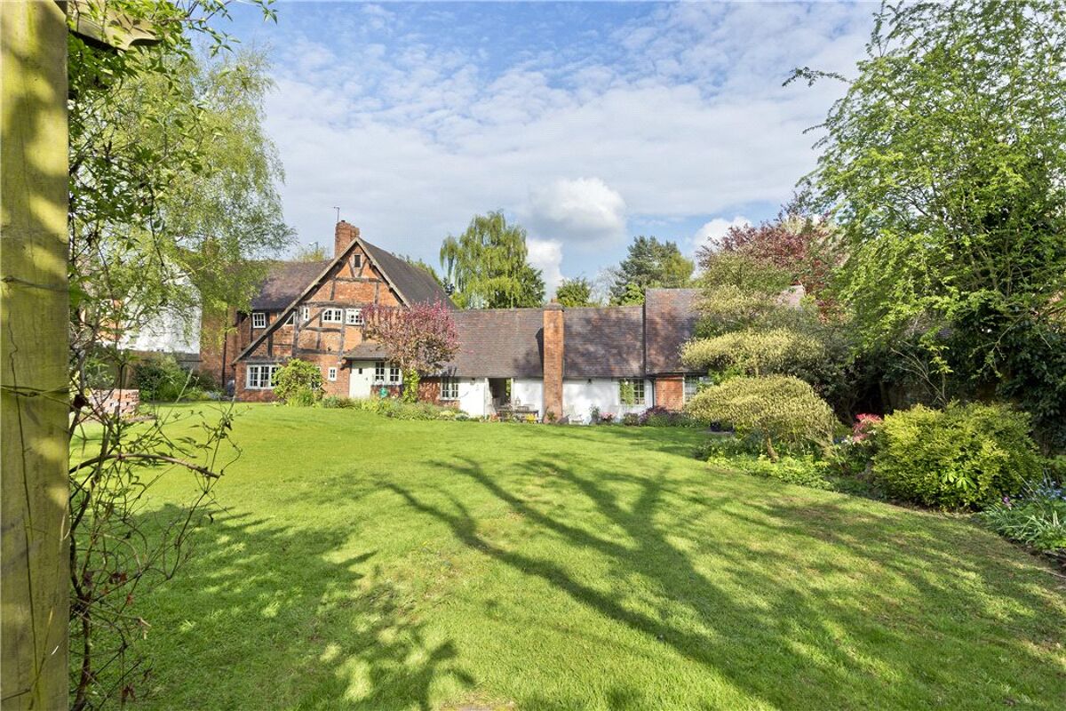 house for sale in Marsh Lane, Solihull, West Midlands, B91 STR140121