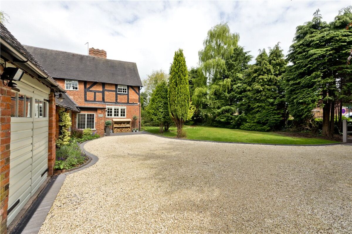 house for sale in Marsh Lane, Solihull, West Midlands, B91 STR140121