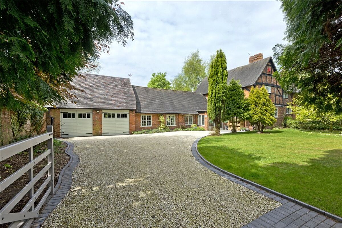 house for sale in Marsh Lane, Solihull, West Midlands, B91 STR140121