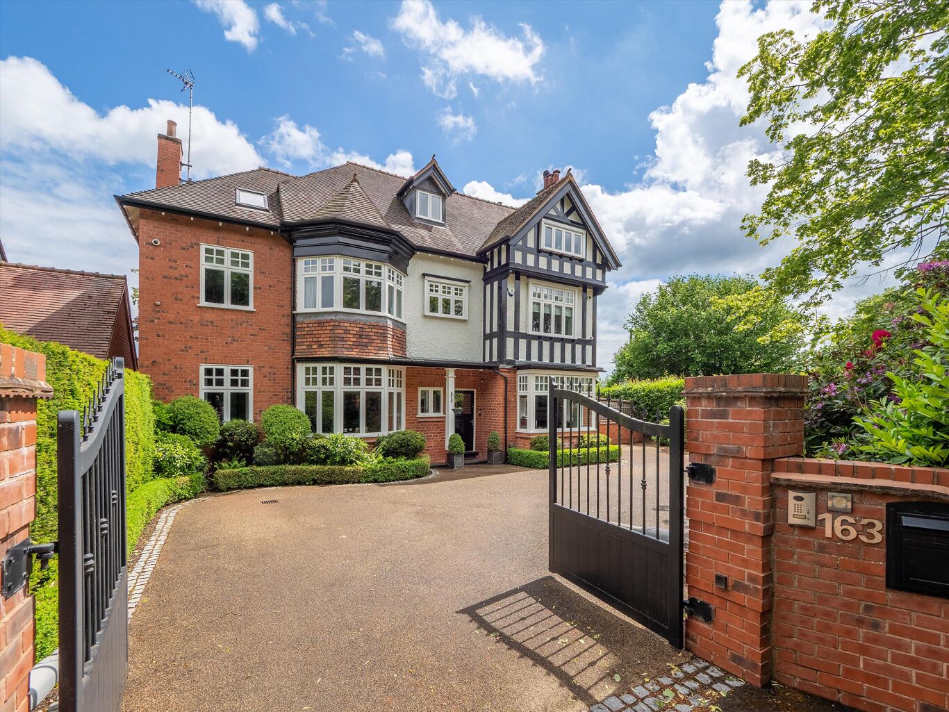 Image of Darley Green Road, Knowle, Solihull, West Midlands, B93