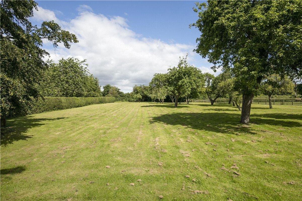 house for sale in Henley Road, Great Alne, Alcester, Warwickshire, B49