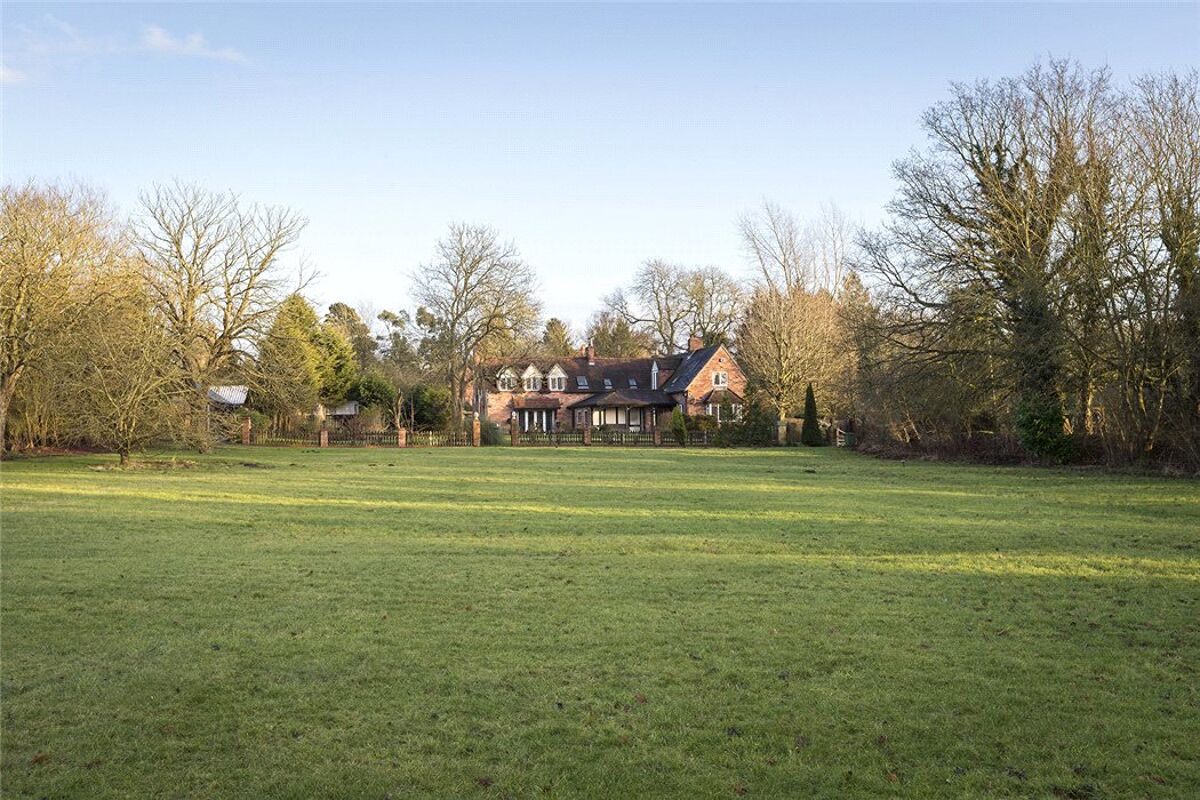 house for sale in Henley Road, Claverdon, Warwick, Warwickshire, CV35