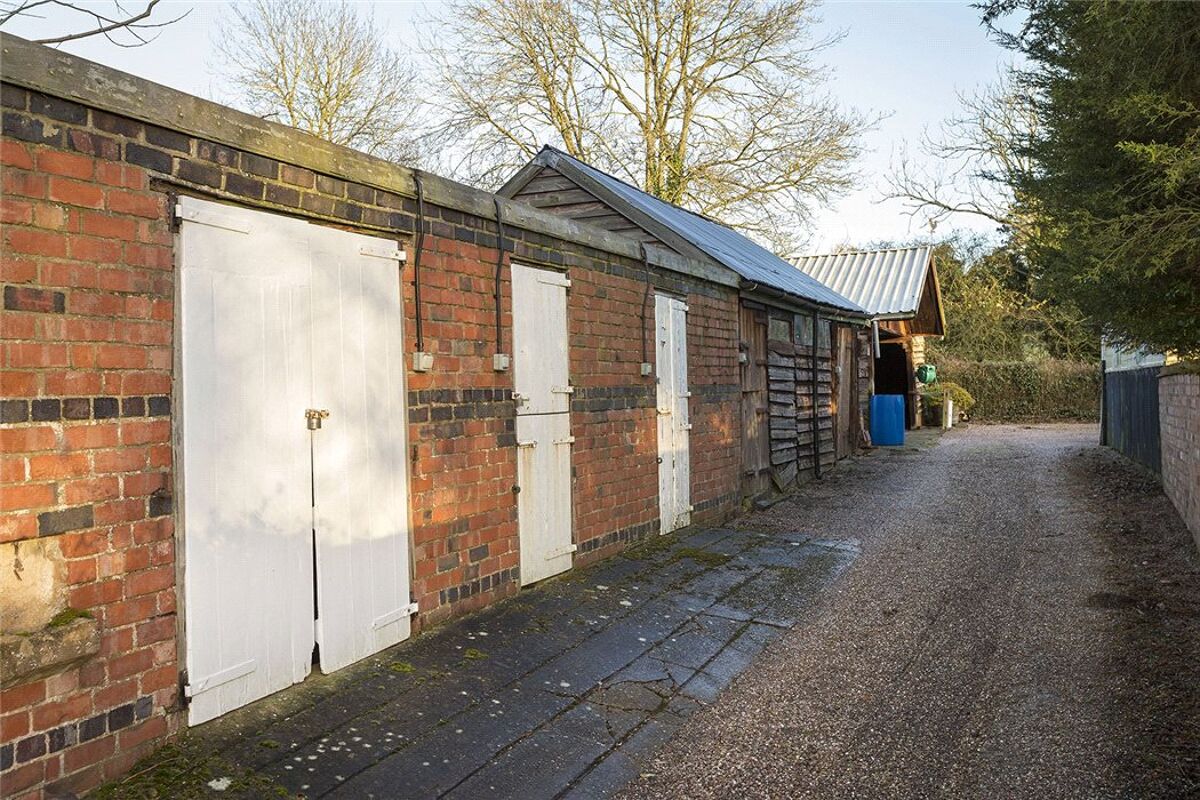 house for sale in Henley Road, Claverdon, Warwick, Warwickshire, CV35