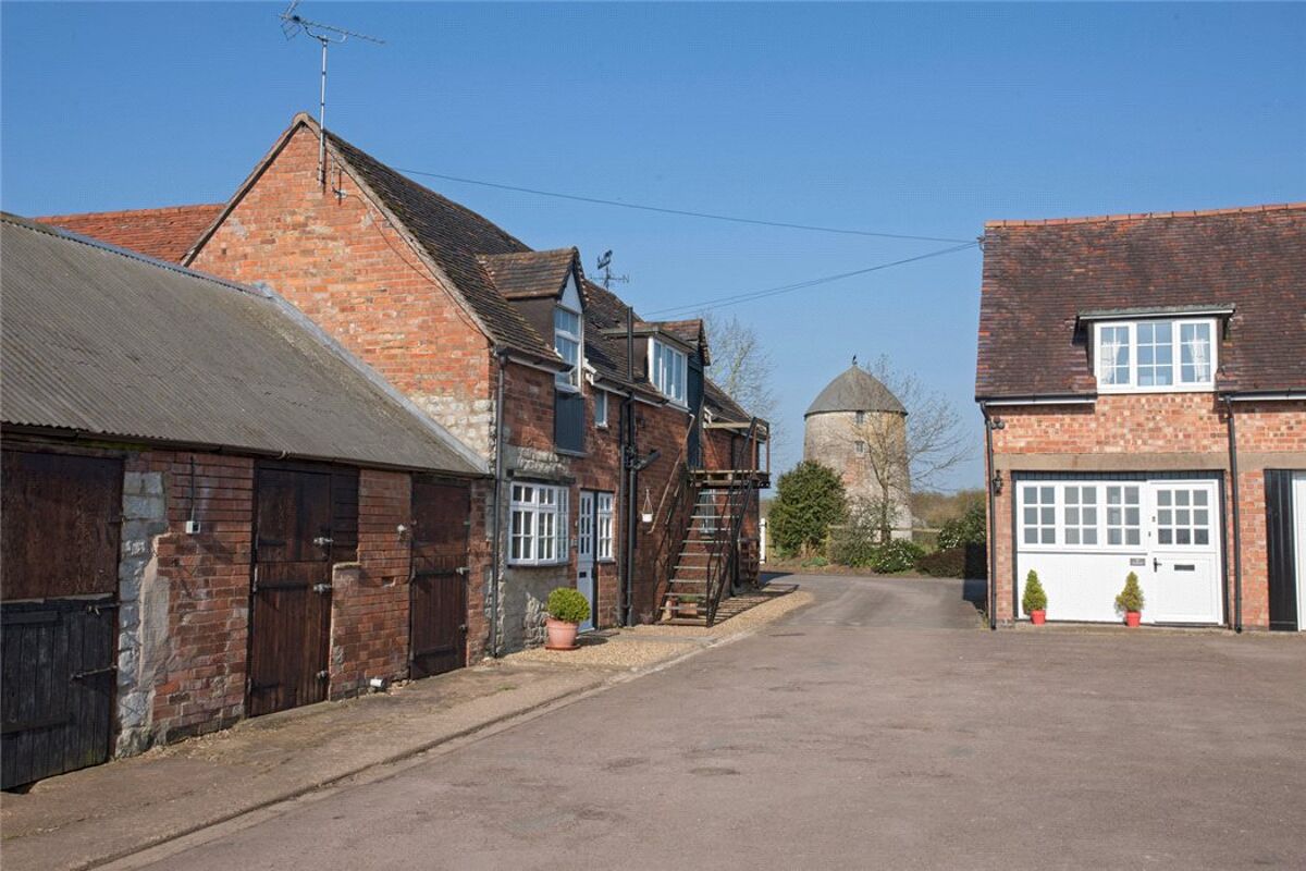 house for sale in Pittern Hill, Warwickshire, CV35 STR150002