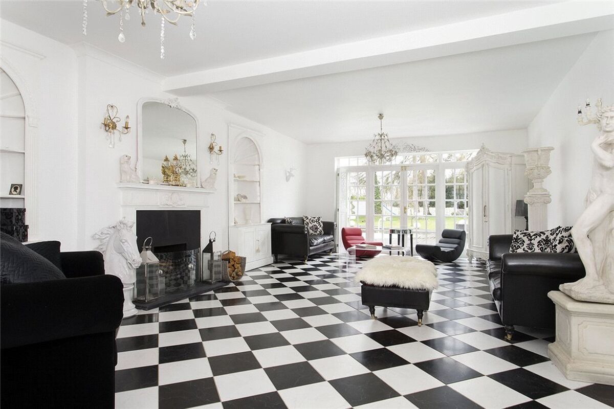 house for sale in Tiddington Road, StratforduponAvon, Warwickshire, CV37 STR150056 Knight