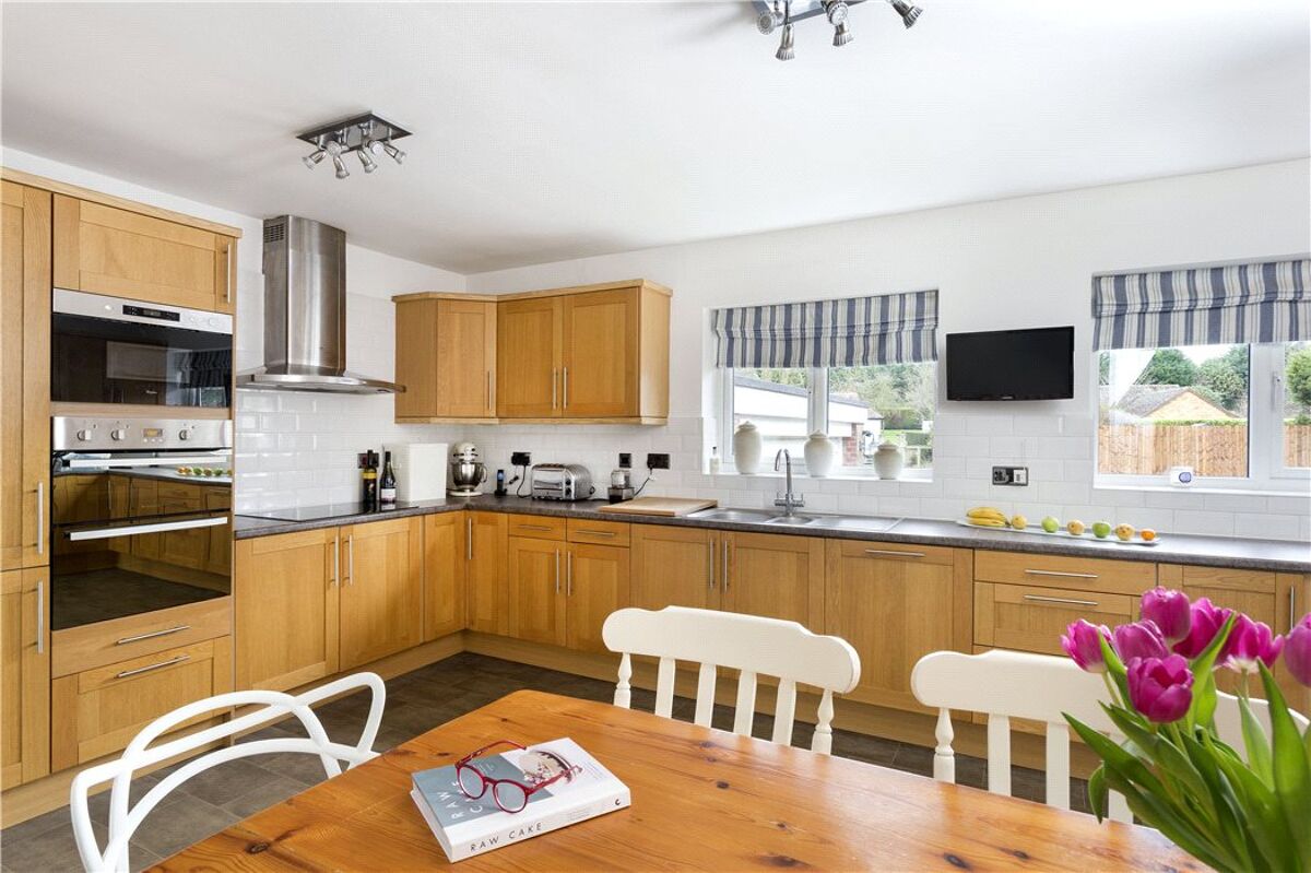 house for sale in Luddington, StratforduponAvon, Warwickshire, CV37