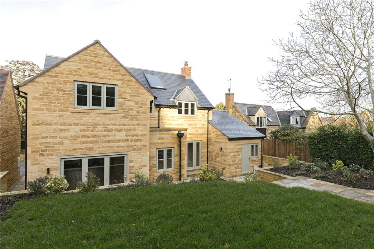 house for sale in Walnut House, Frog Lane, Ilmington, ShipstononStour