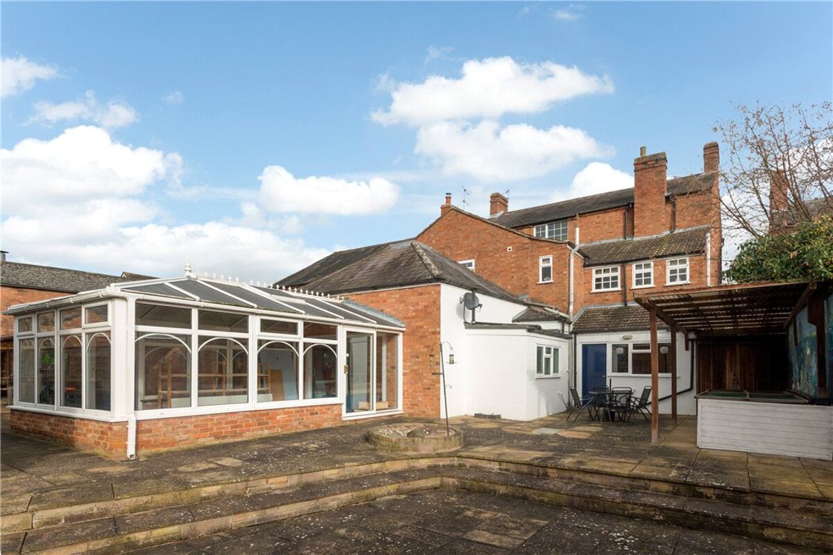 house for sale in Warwick Road, Wellesbourne, Warwick, Warwickshire