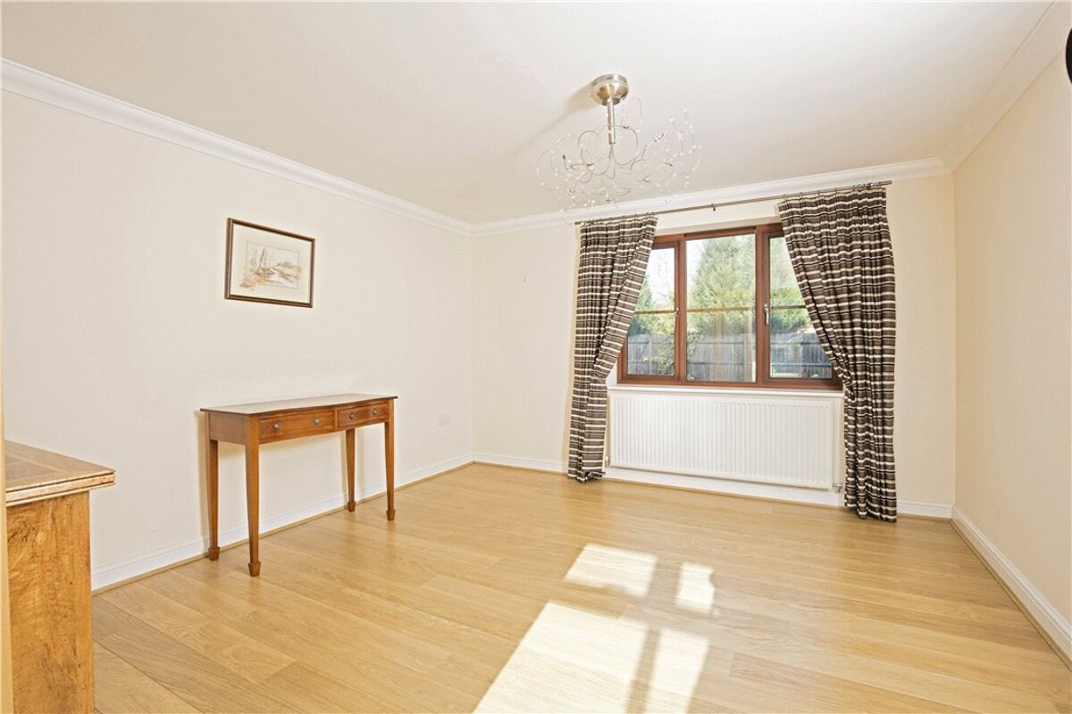 house for sale in The Avenue, StratforduponAvon