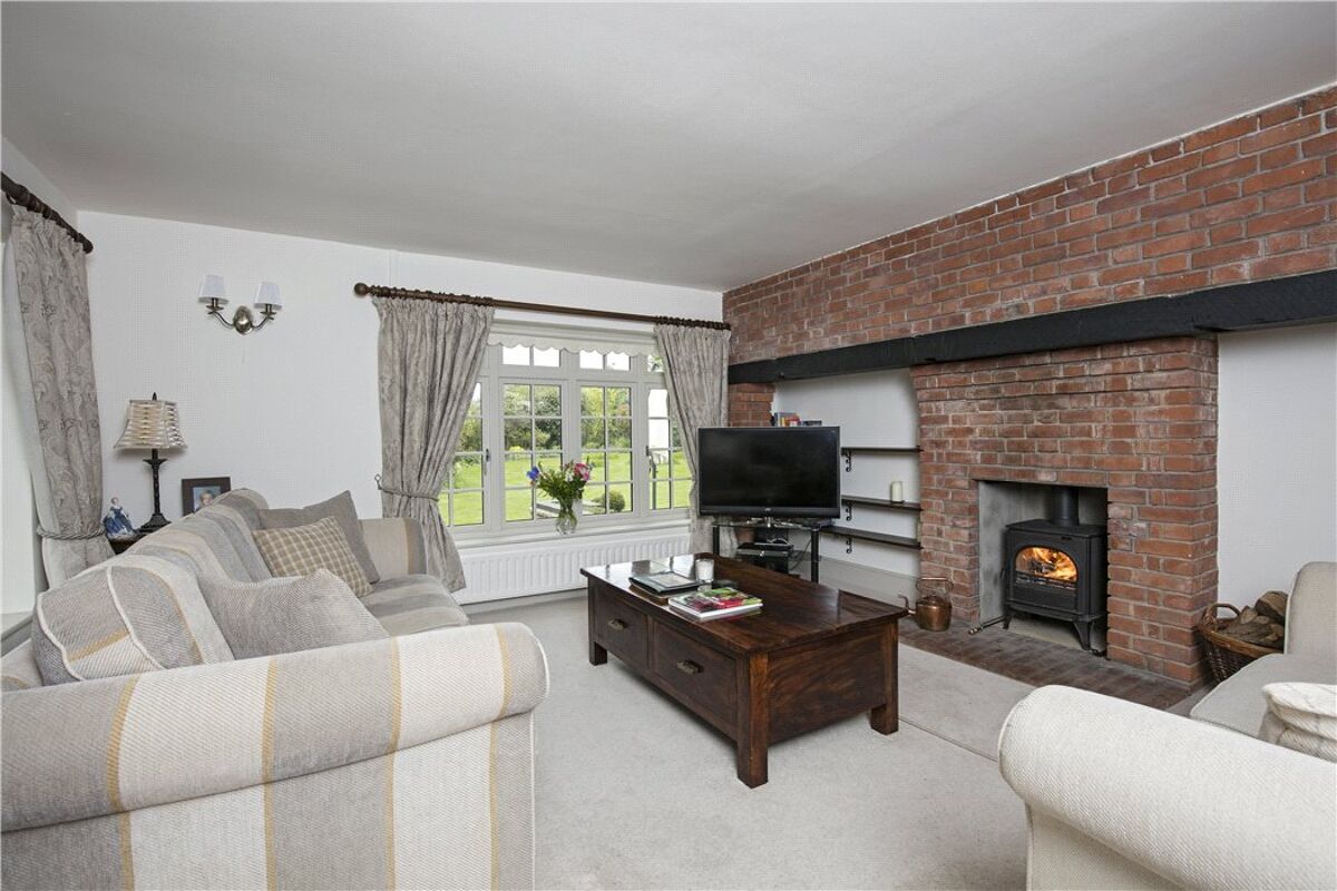 house for sale in Broadwell, Rugby, Warwickshire, CV23 STR160135