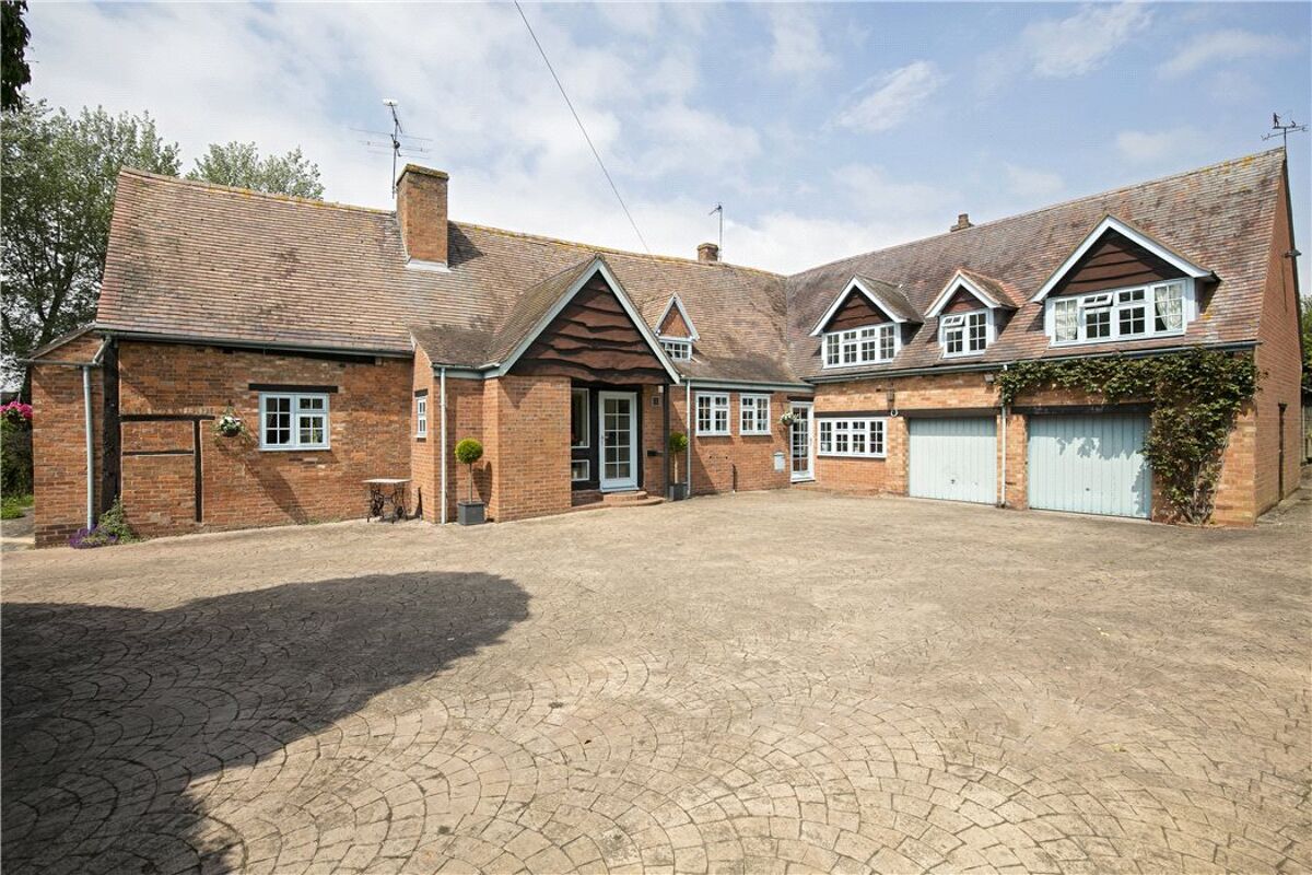 house for sale in Broadwell, Rugby, Warwickshire, CV23 STR160135