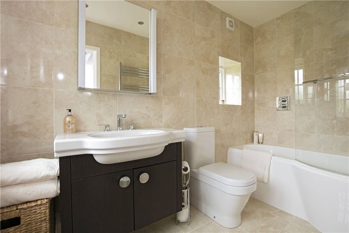 house for sale in Broadwell, Rugby, Warwickshire, CV23 STR160135