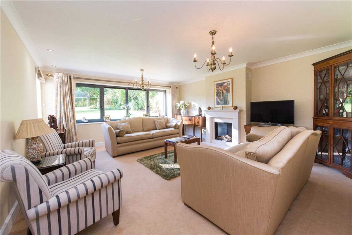 town house for sale in Road, StratforduponAvon, CV37 STR160218 Knight Frank