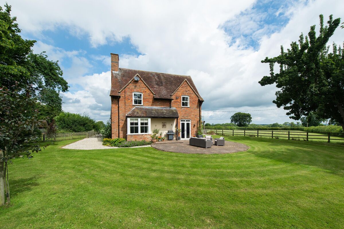 house for sale in Rugby Road, Stockton, Southam, CV47 STR160268