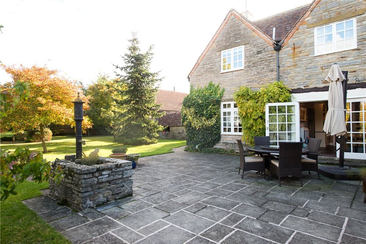 house for sale in Hoden Lane, Cleeve Prior, Evesham, Worcestershire