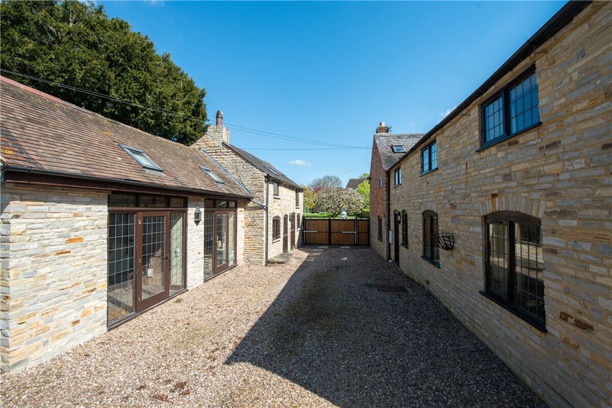 house for sale in Binton, StratforduponAvon, Warwickshire, CV37