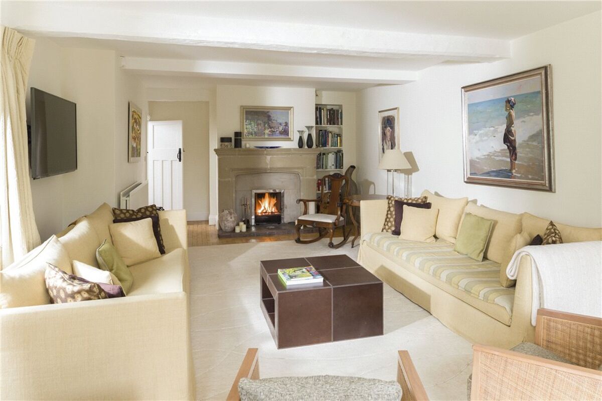 town house for sale in Mill Street, Warwick, CV34 STR160402 Knight Frank