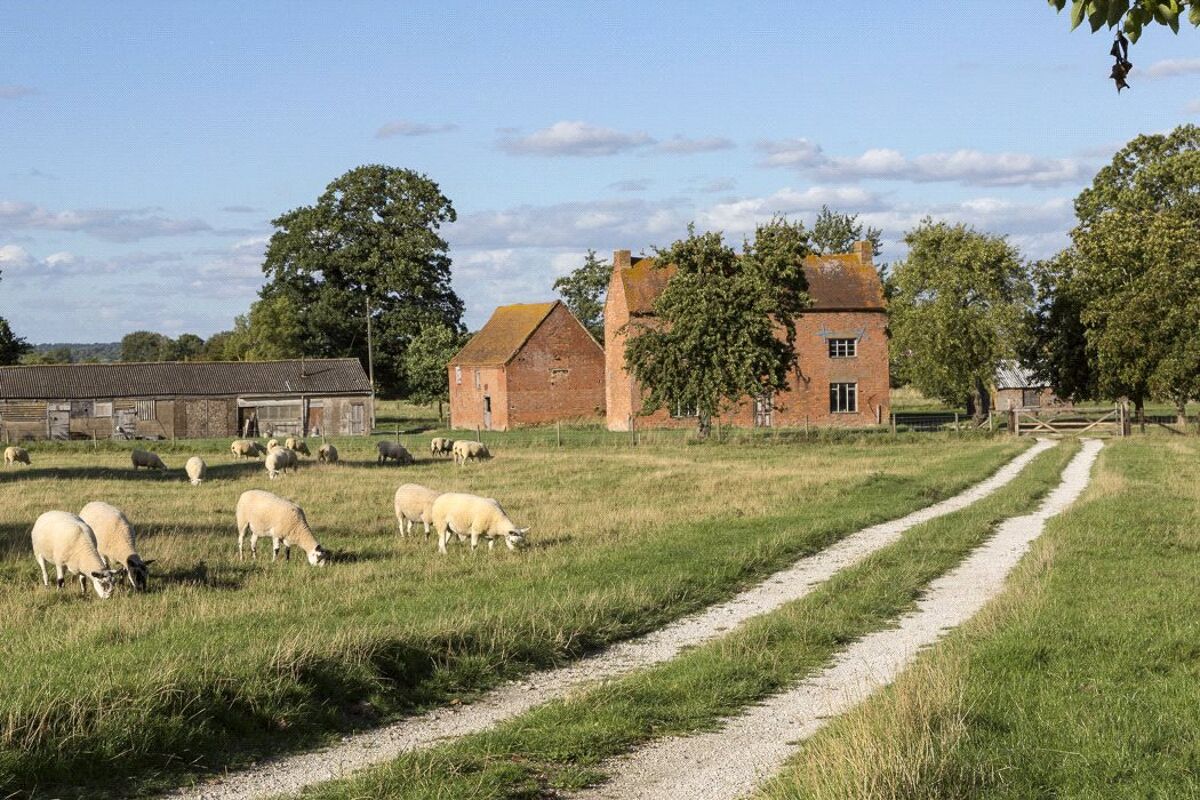 house for sale in Calcutt Lane, Calcutt, Rugby, Warwickshire, CV23