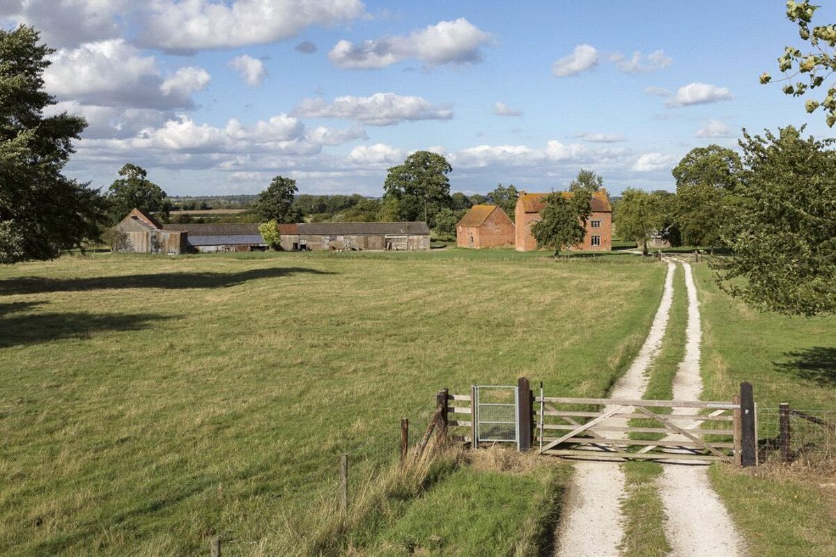 house for sale in Calcutt Lane, Calcutt, Rugby, Warwickshire, CV23