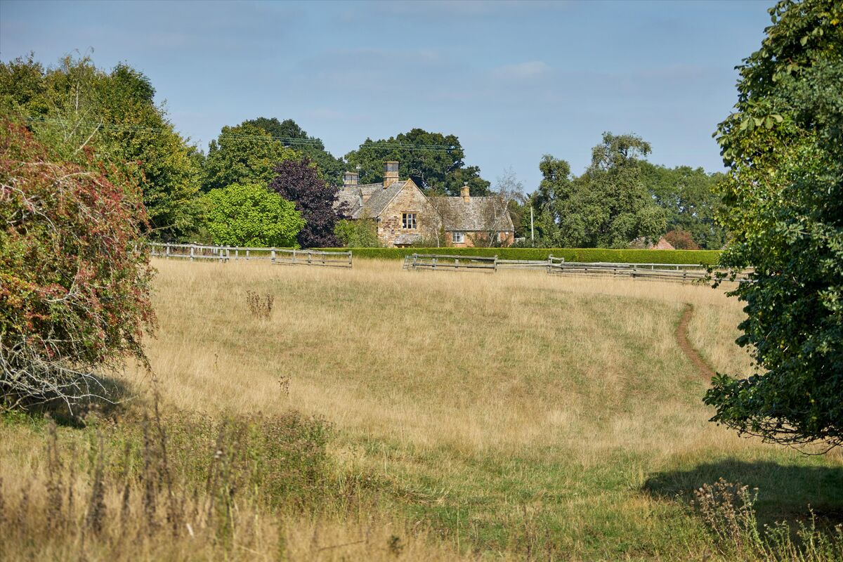 house for sale in Tidmington, ShipstononStour, Warwickshire, CV36