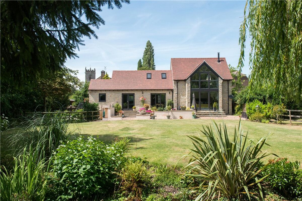 house for sale in Bidford Road, Cleeve Prior, Evesham, Worcestershire