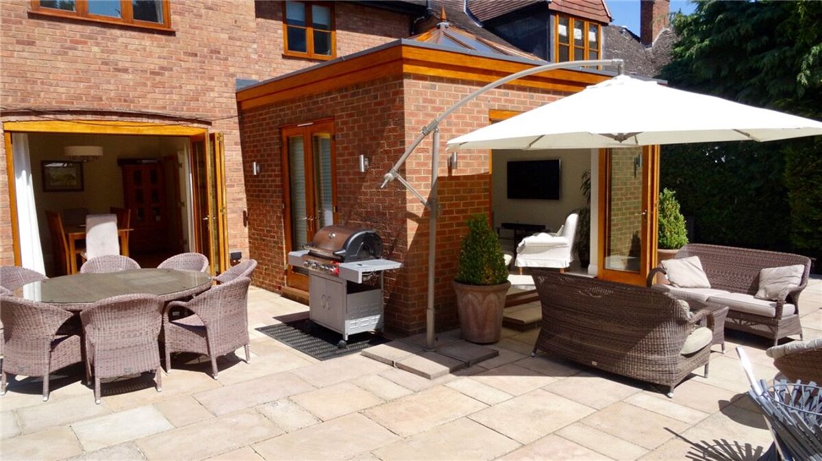 town house for sale in Tiddington Road, StratforduponAvon, CV37 STR170308 Knight Frank