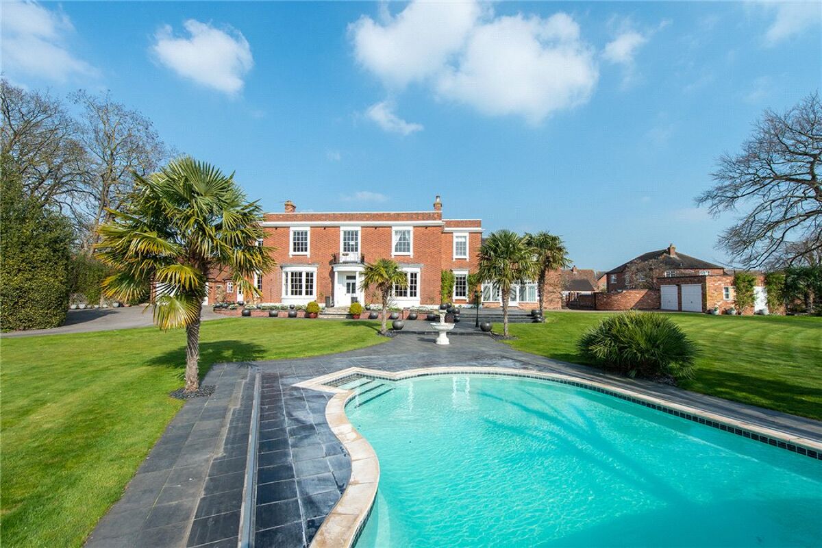 house for sale in Prospect Gardens, Elm Road, Evesham, Worcestershire