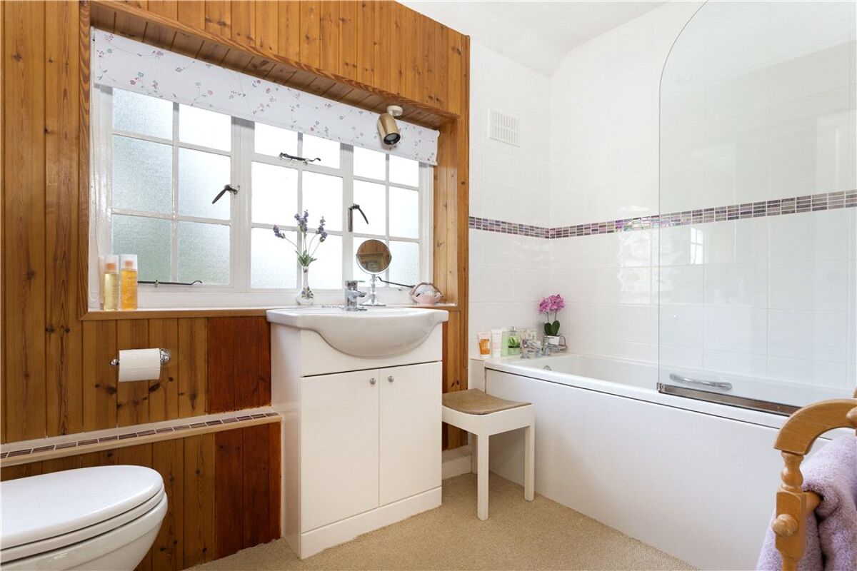 town house for sale in Road, StratfordUponAvon, Warwickshire