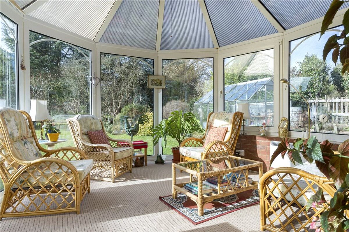 town house for sale in Road, StratfordUponAvon, Warwickshire, CV37 STR180027