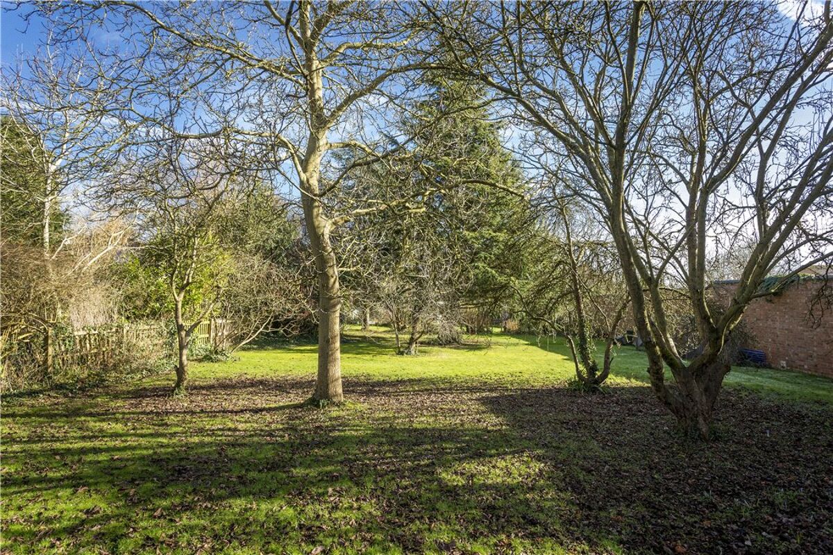 town house for sale in Road, StratfordUponAvon, Warwickshire, CV37 STR180027