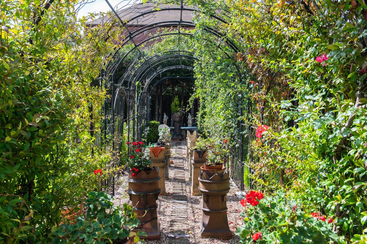 house for sale in Kenilworth Road, Leamington Spa, Warwickshire, CV32 STR180108 Knight Frank