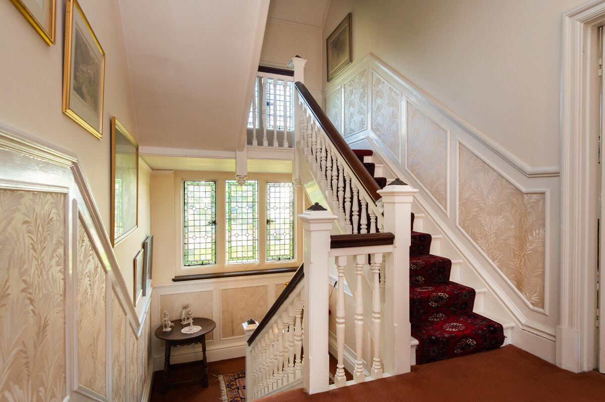 house for sale in Kenilworth Road, Leamington Spa, Warwickshire, CV32 STR180108 Knight Frank