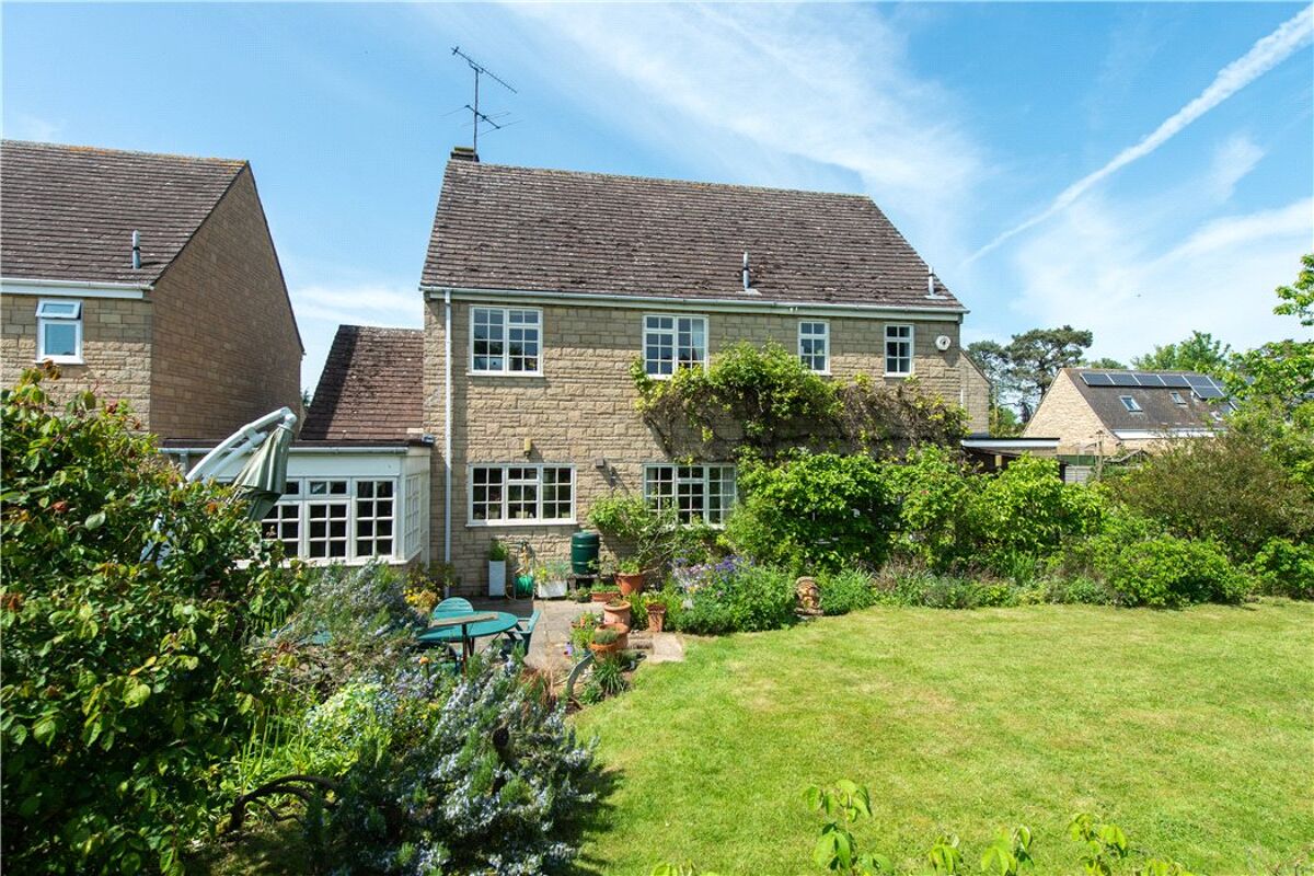 house for sale in Ballards Close, Mickleton, Chipping Campden