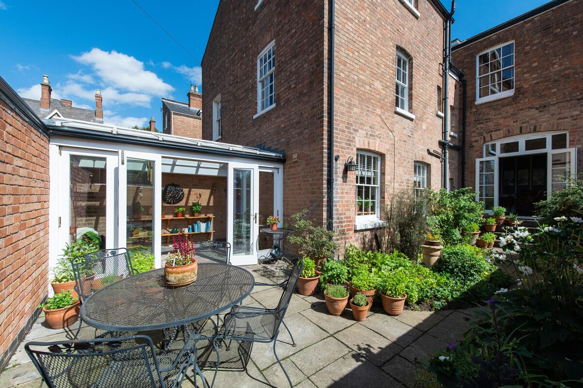 house for sale in Clarendon Street, Leamington Spa, CV32 STR180126