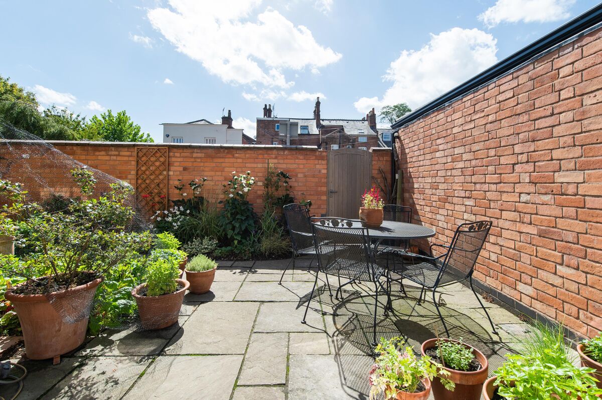 house for sale in Clarendon Street, Leamington Spa, CV32 STR180126