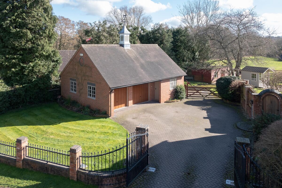 house for sale in Lowsonford, HenleyinArden, B95. STR180193