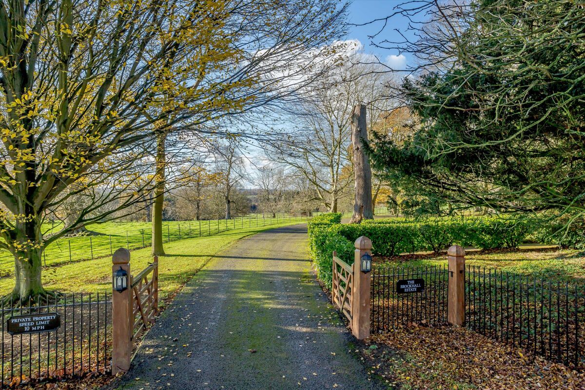 house for sale in Brockhall, Northampton, Northamptonshire, NN7