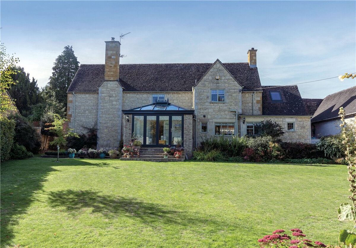 house for sale in Tredington, ShipstononStour, CV36 STR180289