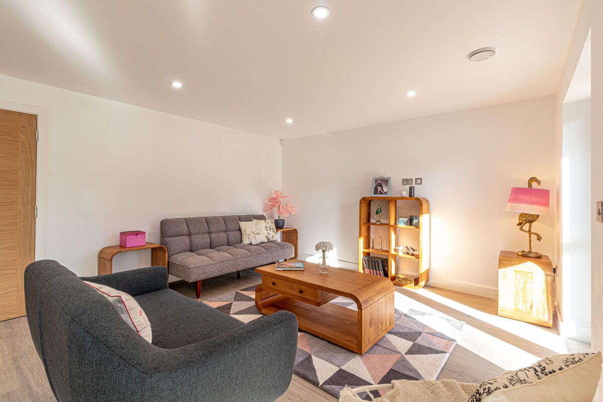 flat for sale in The Limes, Guys Cliffe Avenue, Leamington Spa, CV32