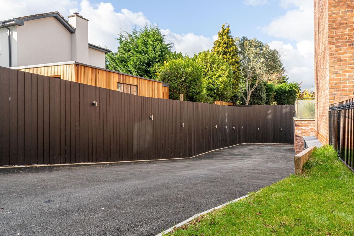 flat for sale in The Limes, Guys Cliffe Avenue, Leamington Spa, CV32