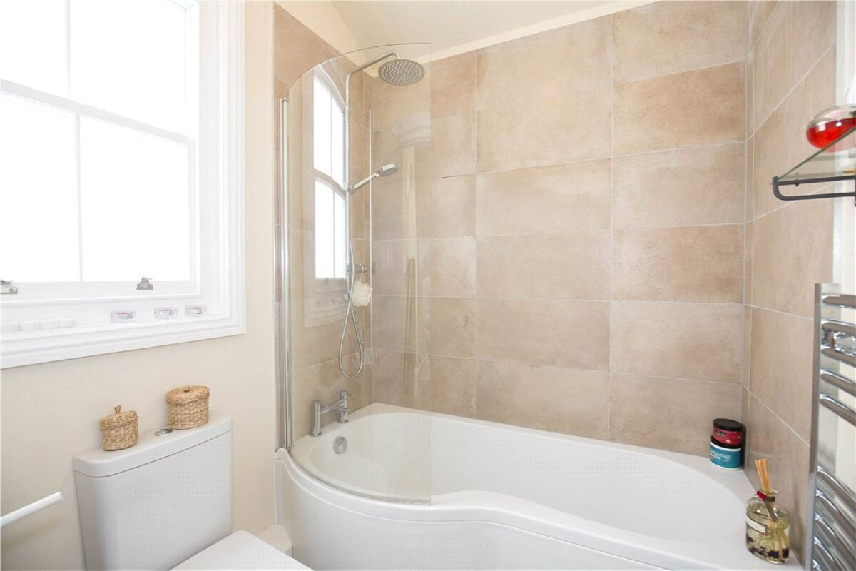 town house for sale in Beauchamp Avenue, Leamington Spa, CV32