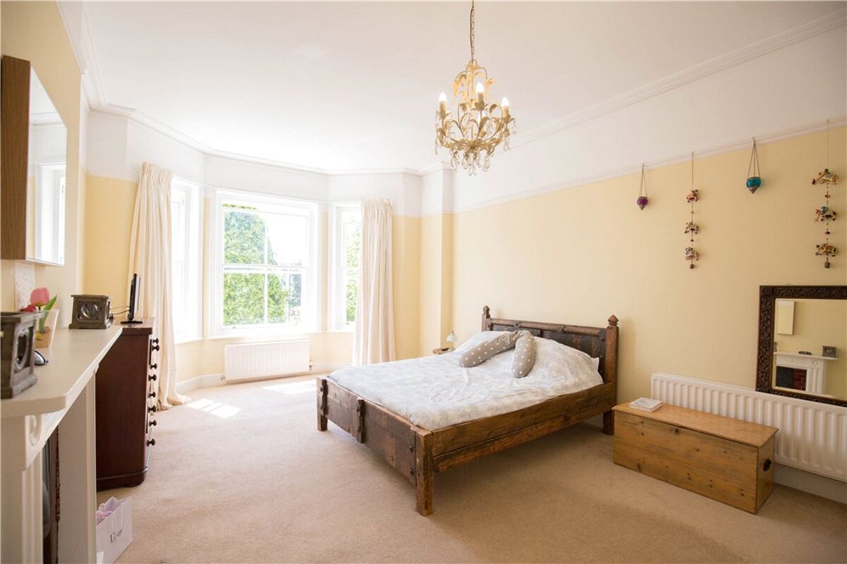 town house for sale in Beauchamp Avenue, Leamington Spa, CV32